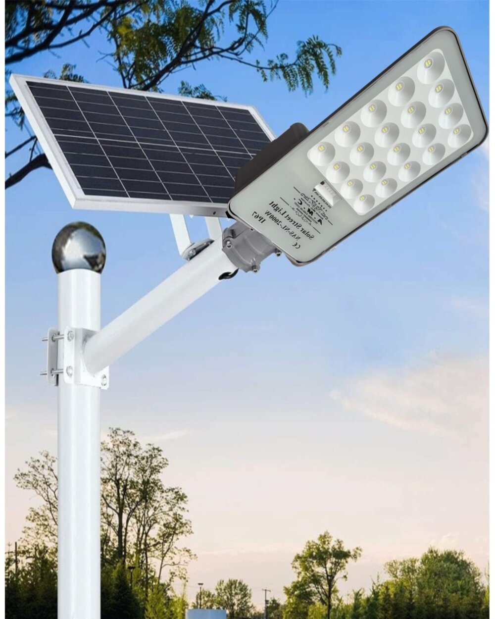 Lampione Solare 2000W a Led 6500K con pannello solare e telecomando IP67