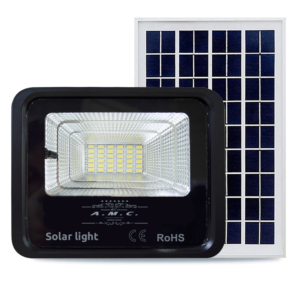 Faro a led 800w, automatico con pannello solare e telecomando, ip 67.